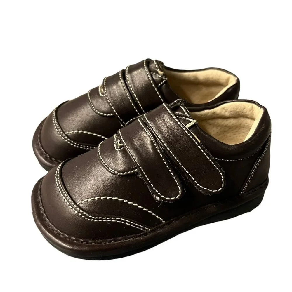 NEW Mooshu Trainers Sz 5 Brown Leather Squeaker Shoes